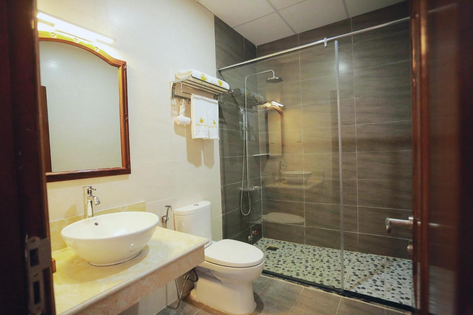 Hoang Son Hotel - Can Tho Exterior photo